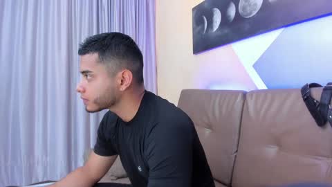 Snapshot of tiler_price chatting on 01-25-25, 07:39 Tyler online show from 01-25-25, 07:39