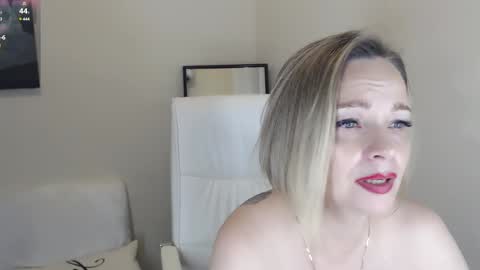 Tilly online show from 12-12-24, 10:42