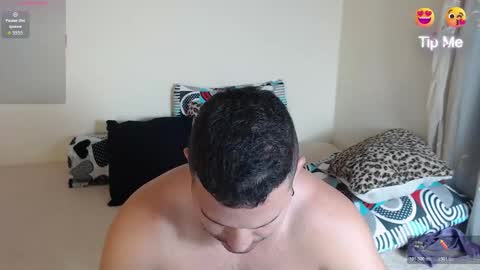 Snapshot of tim_and_sam chatting on 11-04-25, 08:41 Timothy and Santy online show from 11-04-25, 08:41