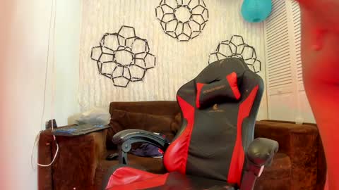 Snapshot of tim_boyd chatting on 01-08-25, 11:43 tim_boyd online show from 01-08-25, 11:43