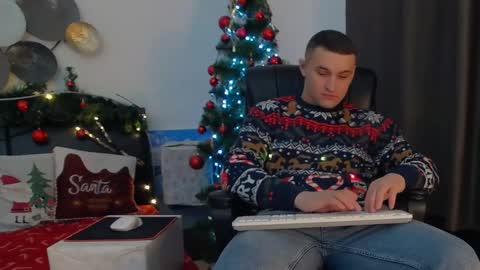 Snapshot of tim_mart chatting on 12-27-24, 07:35 ask me online show from 12-27-24, 07:35