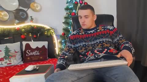 Snapshot of tim_mart chatting on 12-29-24, 06:49 ask me online show from 12-29-24, 06:49