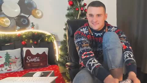 Snapshot of tim_mart chatting on 12-29-24, 09:52 ask me online show from 12-29-24, 09:52