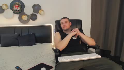 Snapshot of tim_mart chatting on 01-06-25, 10:46 ask me online show from 01-06-25, 10:46