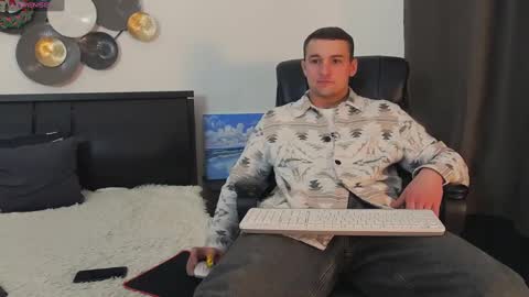 Snapshot of tim_mart chatting on 01-13-25, 03:15 ask me online show from 01-13-25, 03:15