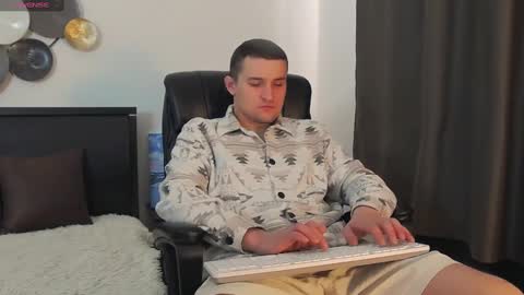 Snapshot of tim_mart chatting on 01-15-25, 11:53 ask me online show from 01-15-25, 11:53