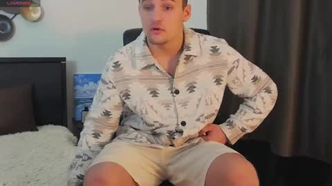 Snapshot of tim_mart chatting on 01-15-25, 02:56 ask me online show from 01-15-25, 02:56