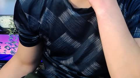 Snapshot of tim_mart chatting on 01-17-25, 07:49 ask me online show from 01-17-25, 07:49