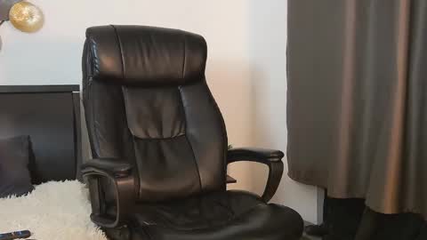 Snapshot of tim_mart chatting on 02-03-25, 04:20 ask me online show from 02-03-25, 04:20