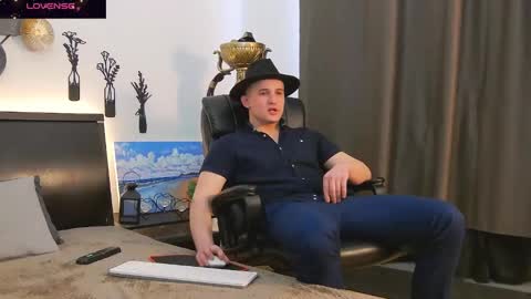 Snapshot of tim_mart chatting on 02-26-25, 01:19 ask me online show from 02-26-25, 01:19