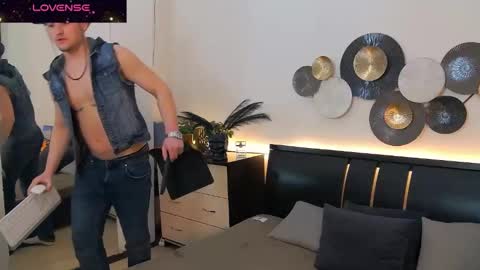 Snapshot of tim_mart chatting on 03-05-25, 06:01 ask me online show from 03-05-25, 06:01