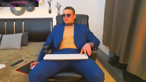 Snapshot of tim_mart chatting on 03-07-25, 06:54 ask me online show from 03-07-25, 06:54