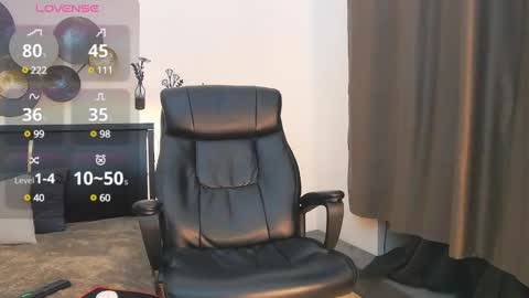 Snapshot of tim_mart chatting on 03-08-25, 06:16 ask me online show from 03-08-25, 06:16