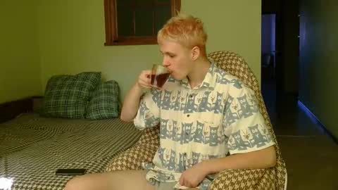 Tim WhiteS online show from 11-25-25, 10:26