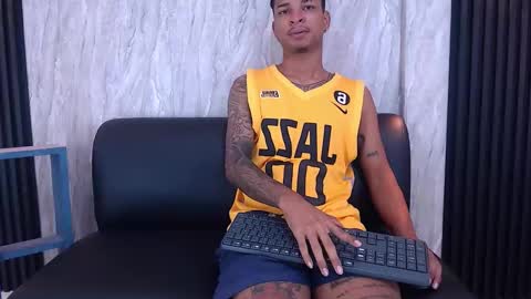 Snapshot of timmcloud chatting on 10-14-25, 11:22 Timm online show from 10-14-25, 11:22