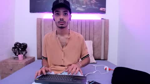 Evans  online show from 01-10-26, 04:25