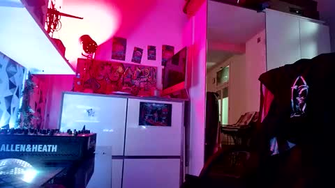 m0rty Kitty online show from 12-23-25, 08:23