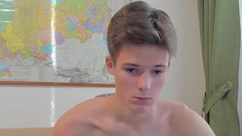 Snapshot of timytwinkboy chatting on 09-08-25, 02:27 Tim online show from 09-08-25, 02:27