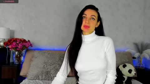 Tina online show from 11-09-25, 10:13