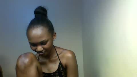 Tina online show from 11-11-25, 01:00