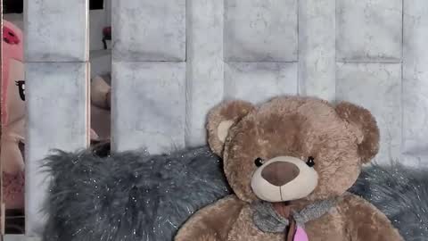 Tina noa online show from 10-23-25, 11:42