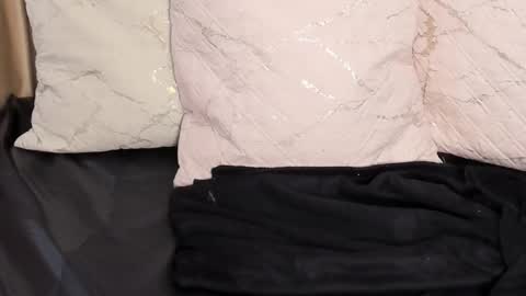 Tina noa online show from 11-22-25, 11:42