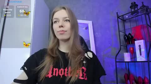 Tina Tayllor MY SHEDULEMondayTuesdaySaturdaySunday online show from 10-28-25, 07:05