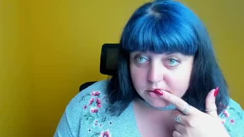 Tina online show from 10-06-25, 11:29