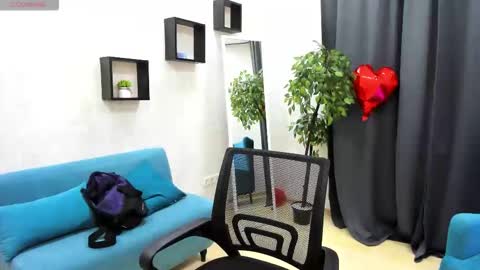 Snapshot of tina_xx_tina chatting on 03-02-26, 01:30 Kristina online show from 03-02-26, 01:30