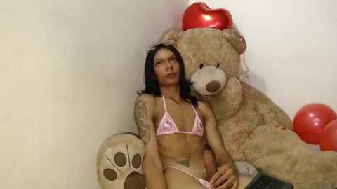 tinaa_williams online show from 02-14-25, 09:53