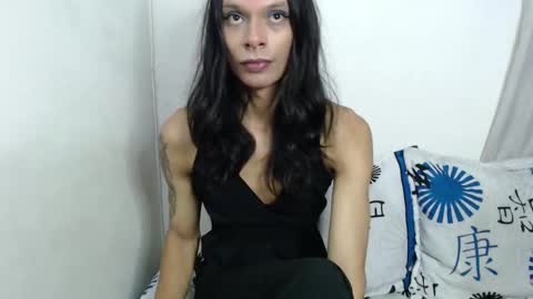tinaa_williams online show from 10-25-25, 05:15