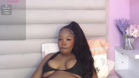 Snapshot of tinabliss chatting on 10-21-25, 03:35 Tina Bliss online show from 10-21-25, 03:35