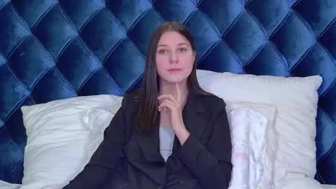 TinaBurton online show from 11-29-25, 04:10