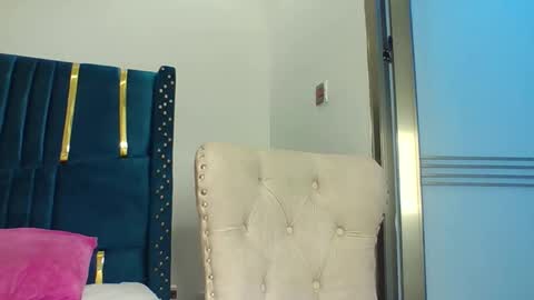 Snapshot of tinashe004 chatting on 09-08-25, 07:02 tinashe online show from 09-08-25, 07:02