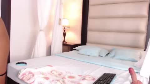 Tina online show from 10-10-25, 08:19