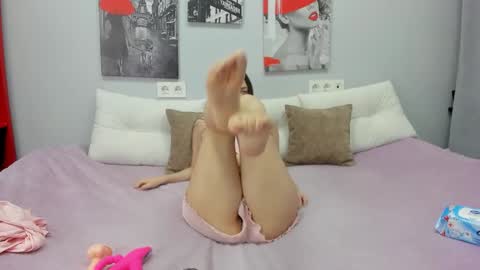 JuJu online show from 11-08-25, 05:29