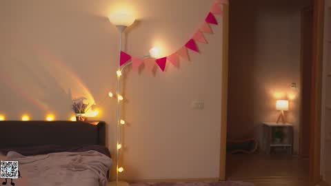 Lyssa     online show from 02-18-25, 03:21