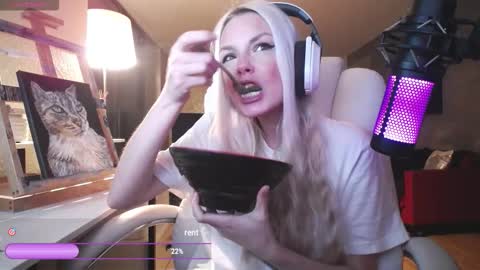 stage Kylie Sinner  brand CLITBAIT online show from 03-16-26, 05:44