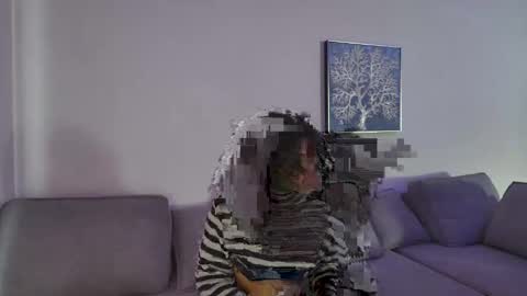 Snapshot of tinytindra chatting on 03-26-26, 05:13 Tindra Tiny online show from 03-26-26, 05:13