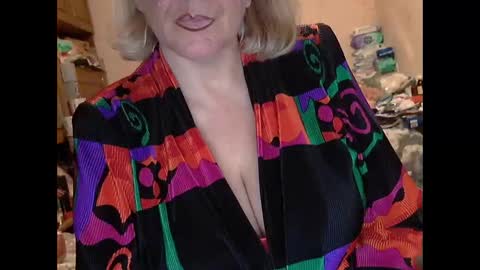 tittylina online show from 11-05-25, 10:10