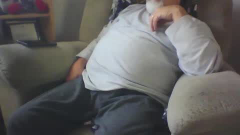 Snapshot of tittyloverr69 chatting on 12-20-24, 06:13 tittyloverr69 online show from 12-20-24, 06:13