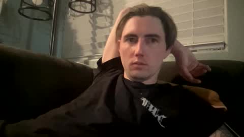 tlayne410 online show from 10-27-25, 08:18