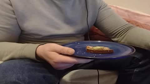 Snapshot of tman_34 chatting on 12-10-24, 09:44 Tom online show from 12-10-24, 09:44