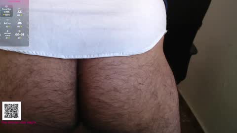 Snapshot of toaster1993 chatting on 12-05-24, 02:33 Leonel online show from 12-05-24, 02:33