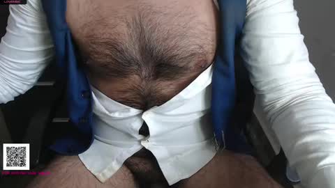 Snapshot of toaster1993 chatting on 12-12-24, 10:45 Leonel online show from 12-12-24, 10:45