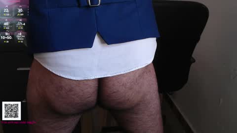 Snapshot of toaster1993 chatting on 12-15-24, 08:41 Leonel online show from 12-15-24, 08:41