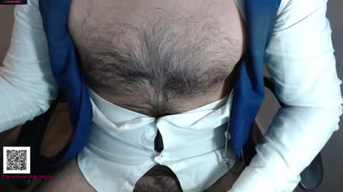 Snapshot of toaster1993 chatting on 12-29-24, 08:04 Leonel online show from 12-29-24, 08:04