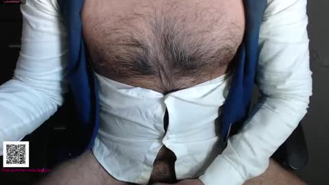 Snapshot of toaster1993 chatting on 01-11-25, 04:25 Leonel online show from 01-11-25, 04:25