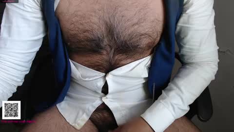 Snapshot of toaster1993 chatting on 01-27-25, 12:48 Leonel online show from 01-27-25, 12:48