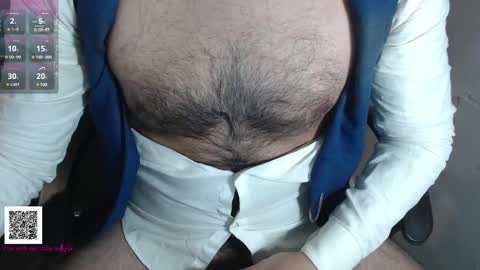 Snapshot of toaster1993 chatting on 02-04-25, 03:54 Leonel online show from 02-04-25, 03:54